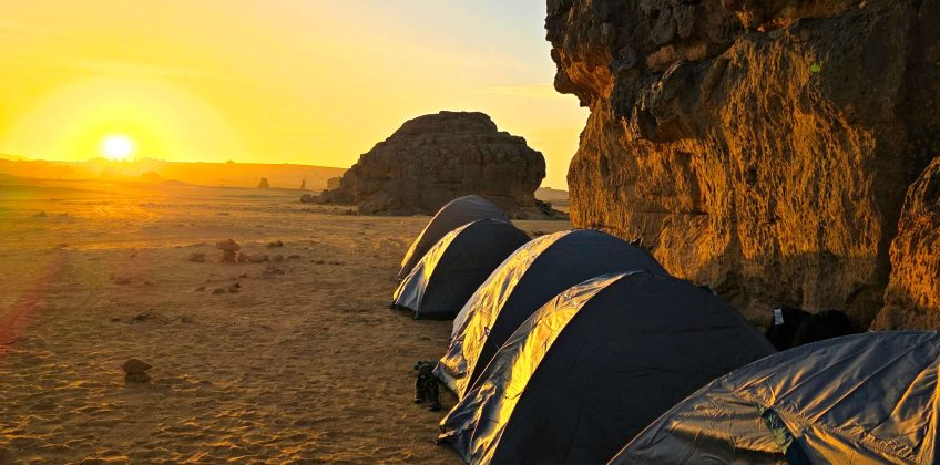 Copie de Copie de Yellow And Blue India Travel Promo Facebook Post_20260616_152523_0000 (1)